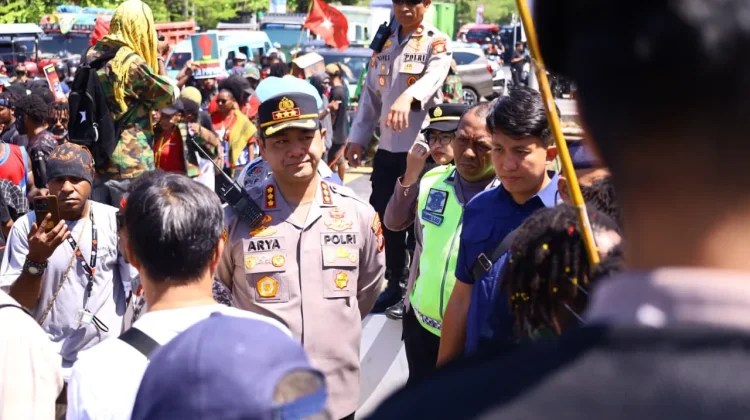 Polrestabes Makassar dan Polda Sulsel Kawal Aksi Demo BPKI KNPB di Kanwil Kemenkum