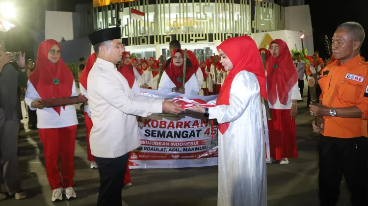 Tasming Hamid Lepas Kirab Obor IPHI Parepare Sambut HUT ke-81 RI