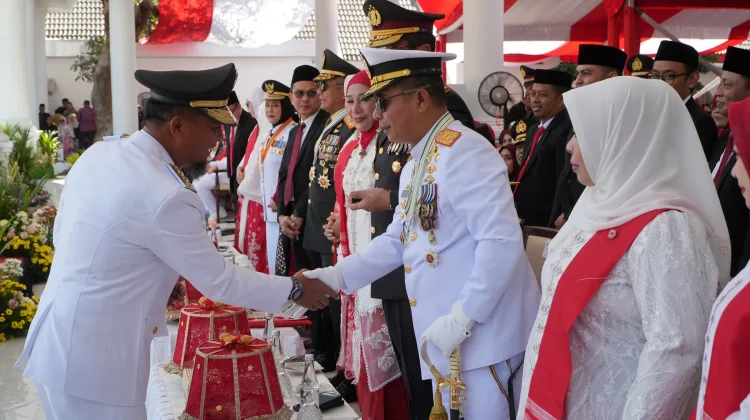 Peringatan HUT Ke-81 RI Tingkat Provinsi Sulsel Turut Dihadiri Dankodaeral VI