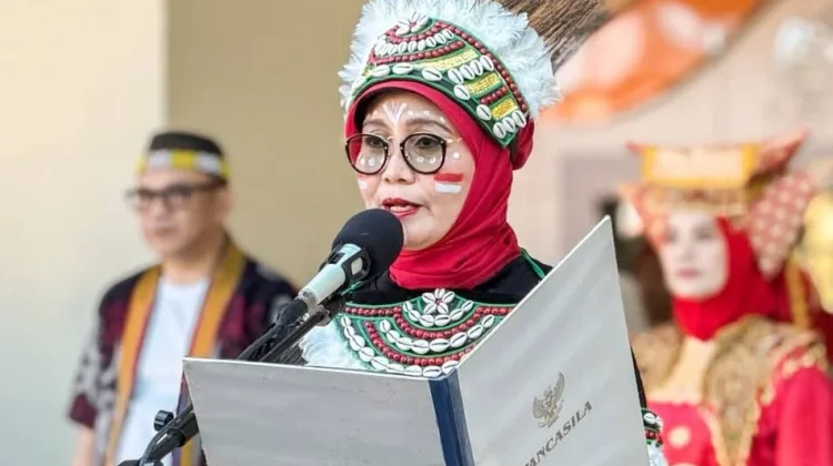 Peringati HUT Ke-81 RI, UNM Gelar Upacara Bernuansa Nusantara