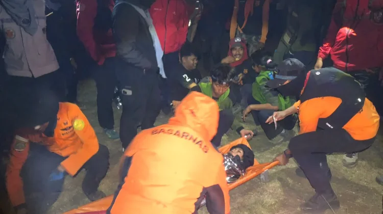 Tim Siaga SAR Merah Putih Catat 16 Orang Alami Gangguan Kesehatan di Bawakaraeng