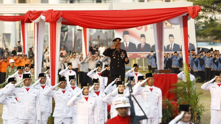 Kapolres Palopo Pimpin Upacara Penurunan Bendera HUT RI Ke-81