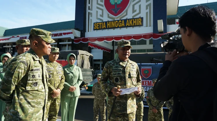 Kodam XIV/Hasanuddin Kirim 2.212 paket Bantuan Gempa NTT
