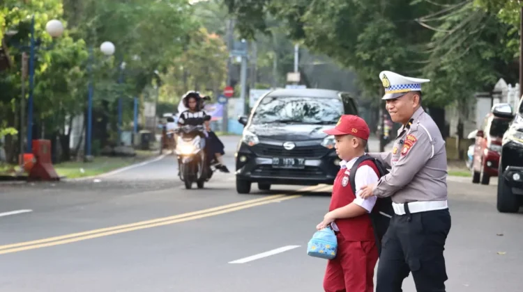 Antisipasi Kemacetan di Jam Sibuk, 139 Personel Polres Maros Turun ke Jalan