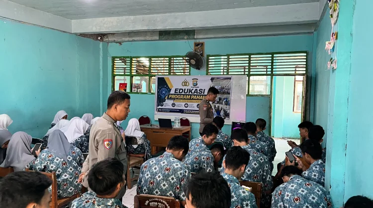Polres Maros Perkuat Literasi AI di Kalangan Pelajar