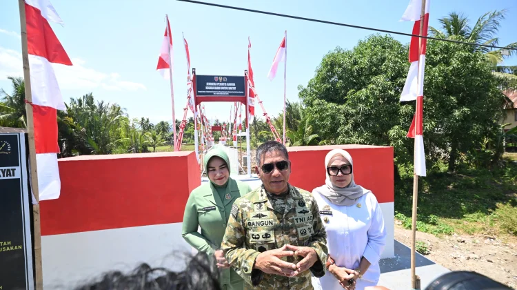 Pangdam XIV/Hasanuddin Sukseskan Program Presiden melalui Jembatan Perintis