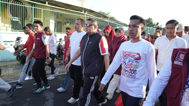 Munafri Jalan Sehat Bersama Warga, Ajak Masyarakat Wujudkan Makassar Bersih