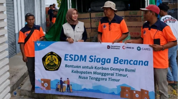 PT Vale Salurkan Bantuan Kemanusiaan untuk Korban NTT