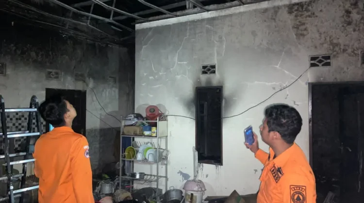 Kebakaran Rumah di Manggala Diduga Korsleting Listrik, Dua Warga Terdampak