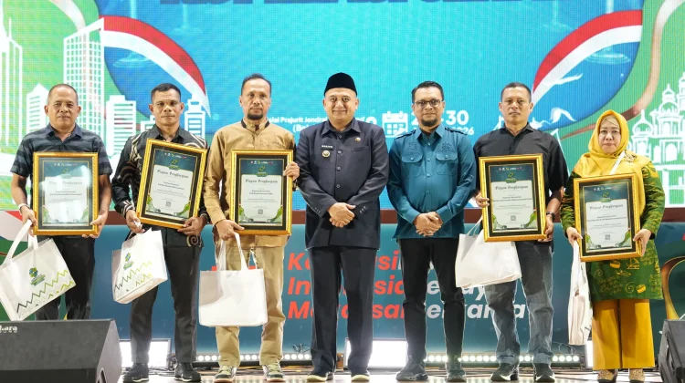 Koperasi KPN Bhakti Kencana RRI Terima Penghargaan Koperasi Sehat