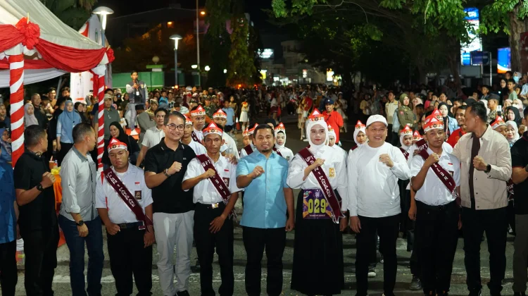 Tasming Hamid Buka Gerak Jalan di Lapangan Andi Makkasau, Peserta Tampil Antusias