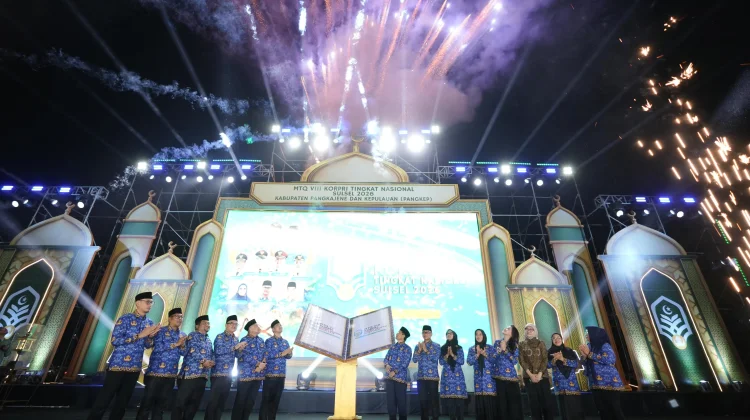 Wali Kota Munafri Dampingi Menag Tutup MTQ VIII KORPRI Nasional di Pangkep