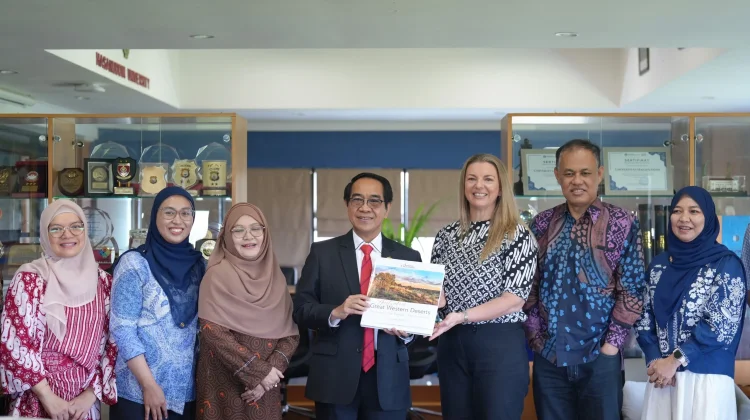 Konsul Jenderal Australia di Makassar Kunjungi Unhas, Perkenalan Secara Resmi