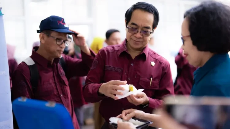 Unhas Pamerkan 50 Program Inovasi PKM di Bulukumba