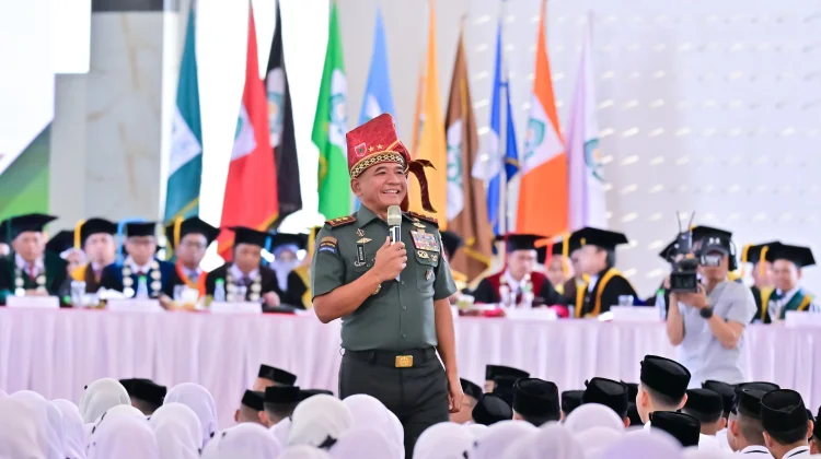 Pangdam XIV/Hasanauddin Dorong Semangat Mahasiswa baru UIN