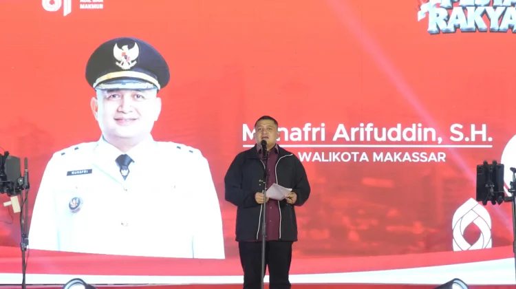 Hadiri Pesta Rakyat di Mamajang, Munafri Tegaskan Program Iuran Sampah Gratis