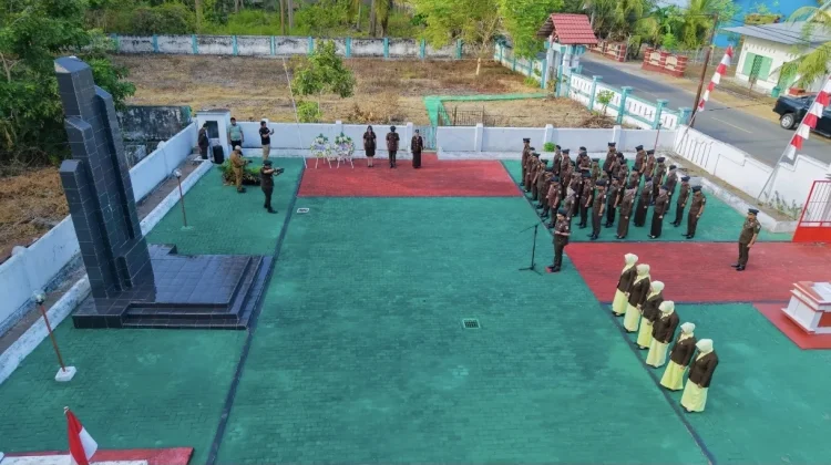 Kajari Selayar Ziarah di TMP Barugaia, Semangat Pahlawan Inspirasi Insan Adhyaksa