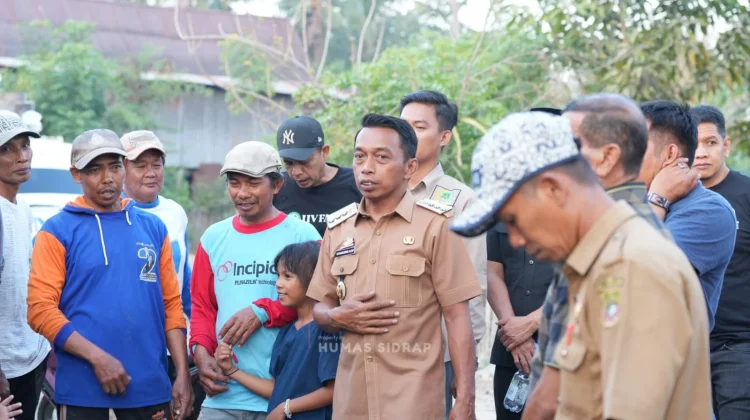 Bupati Sidrap Cek Sawah di Kelurahan Bangkai, Pastikan Listrik Masuk Sawah