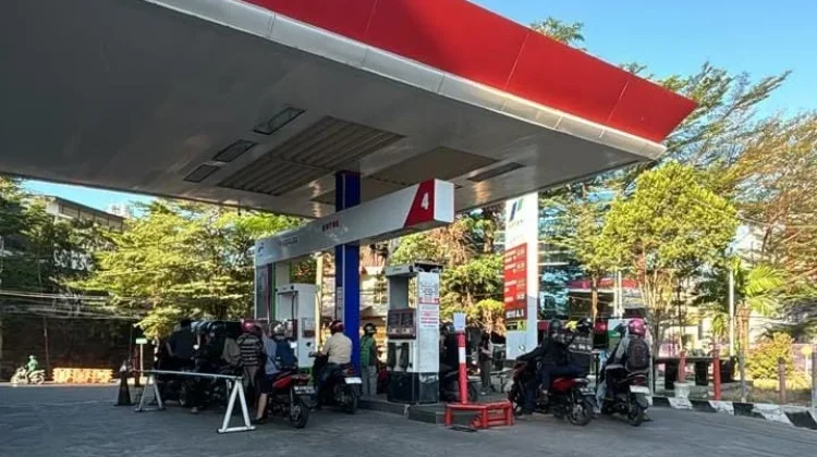 Aturan Ganjil-Genap Efektif Urai Antrean Panjang BBM di Sejumlah SPBU