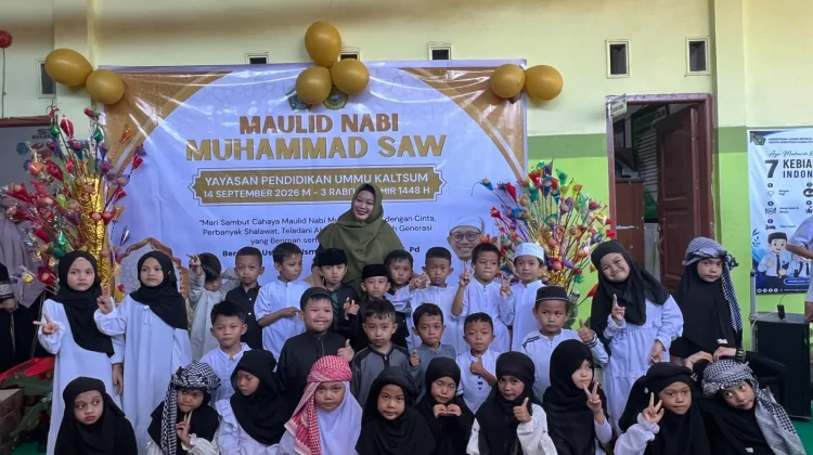 Yayasan Pendidikan Ummu Kaltsum Meneladani Akhlak Nabi Melalui Perayaan Maulid
