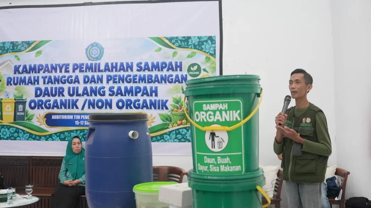 TP PKK Makassar Dorong Kader Jadi Penggerak Pemilahan dan Daur Ulang Sampah