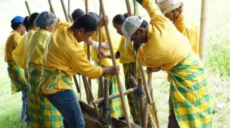 Mappadendang, Tradisi Syukuran Panen yang Menjaga Kebersamaan Masyarakat Bugis