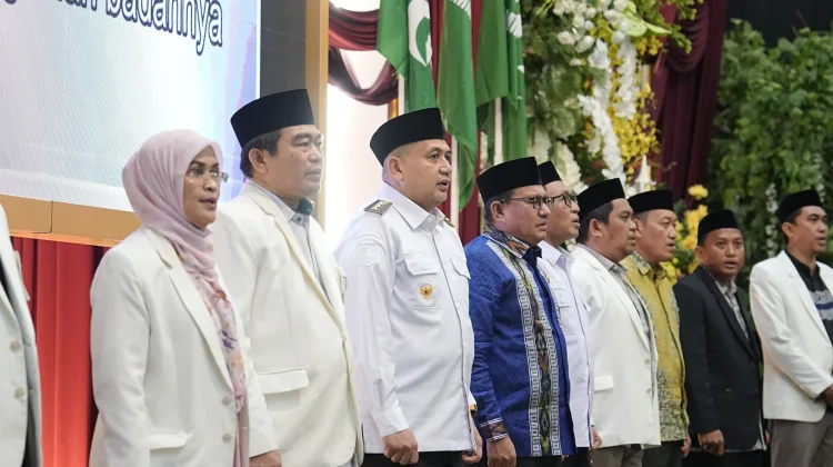 Jaga Lingkungan, Munafri Dorong Masjid Jadi Teladan Kelola Sampah