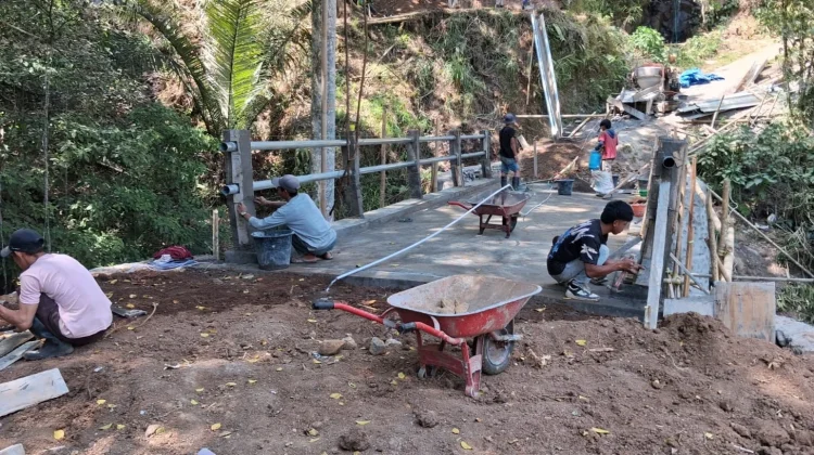 Jembatan Beton Tombolo Pao Capai Progres 82 Persen
