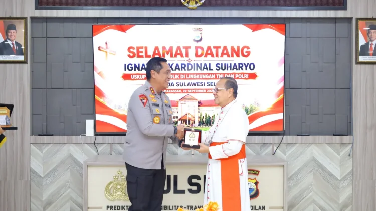 Uskup Umat Katolik TNI Polri hadir di Polda Sulsel