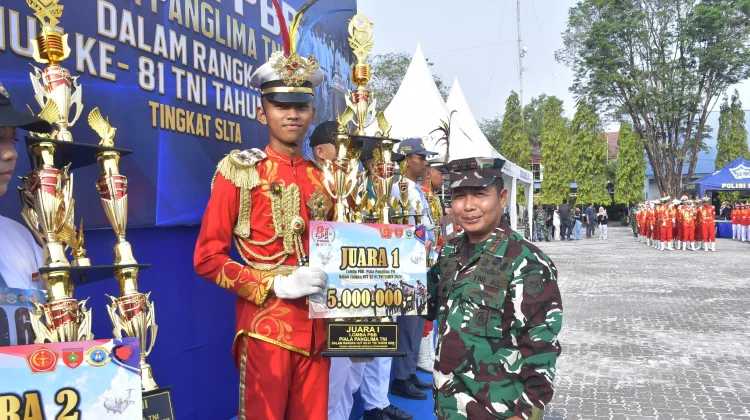 Menyambut HUT TNI Ke-81, Kodaeral VI Gelar Lomba Baris Berbaris Antar Sekolah