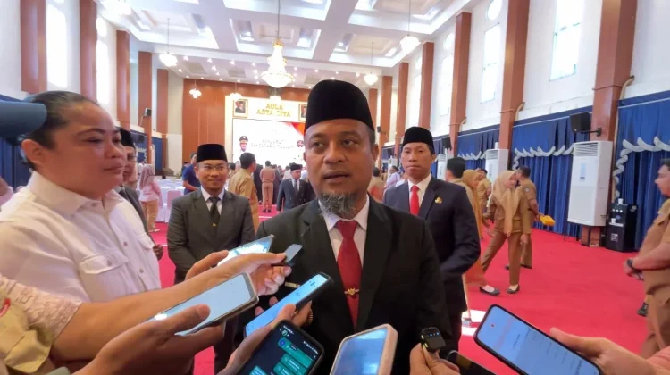 Gubernur Sulsel Imbau Masyarakat Sesuaikan Aktifitas Diluar