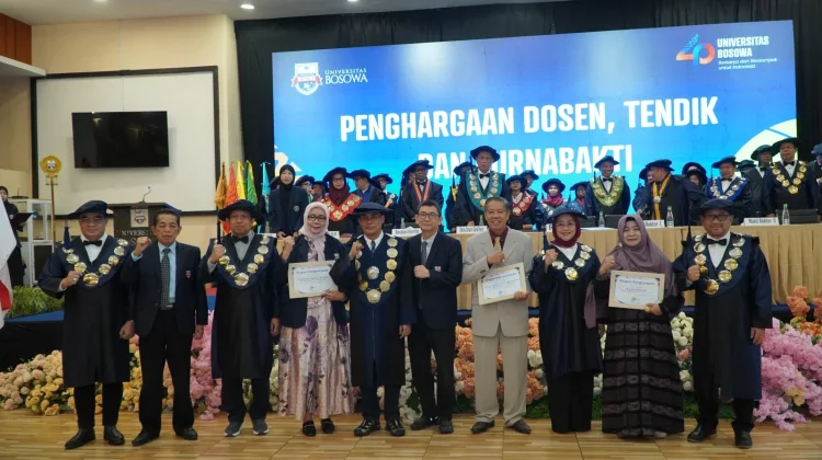 Dies Natalis Ke-40 Unibos Berikan Penghormatan Kepada Tiga Dosen Purnabakti