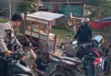 Polisi Bubarkan Judi Sabung Ayam di Biringkanaya