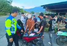 Antisipasi Balap Liar,Personil Polres Palopo Bubarkan Kerumunan Remaja