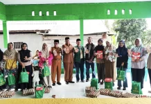 BAZNAS Selayar Distribusikan Bantuan Program Penurunan Stunting