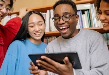 Begini Pandangan Agama Tentang Zakat Digital