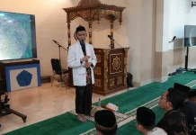 Malam Gerhana di Kampus Unismuh: Salat Khusuf Berjamaah, Khutbah Ajak Perbanyak Doa