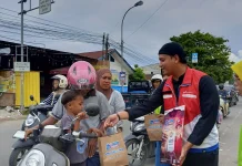 Pertamina Sulawesi Bagikan Ribuan Takjil Selama Ramadan
