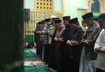Munafri Qiyamul Lail Bersama ASN dan Warga di Masjid Balaikota Makassar
