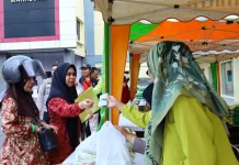 Pasar Murah di Polrestabes Makassar Diserbu Warga