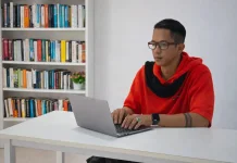 Arul Virgo, Sutradara Muda Maros yang Menyulam Cerita lewat Tiga Buku