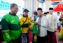 Gubernur Sulsel Buka Puasa Bersama Ribuan Insan Transportasi