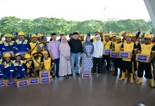 Sambut Idulfitri, Pemkot Makassar Salurkan Ribuan Paket Lebaran untuk Satgas