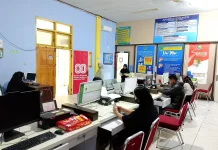 Tak Kenal Libur, Dukcapil Lutra Tetap Layani Warga saat Lebaran