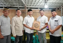 Bupati Selayar dan Komandan KRI Marlin 877 Buka Puasa Bersama