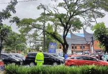 Kepadatan Kendaraan Warnai Pelaksanaan Salat Id di Kawasan Tamalanrea