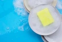 Waspadai Bahaya Mikroplastik dari Spons Cuci Piring