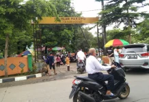 Jasa Pembaca Doa di Pemakaman di Makassar Mulai Berkurang