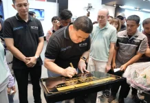 Munafri Resmikan Showroom Motoplex Putra Sulawesi, Dorong Kontribusi Pajak