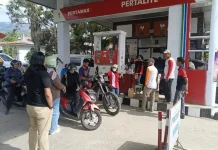 Antisipasi Kelangkaan BBM, Kanit Reskrim dan Intelkam Pantau SPBU Sossok